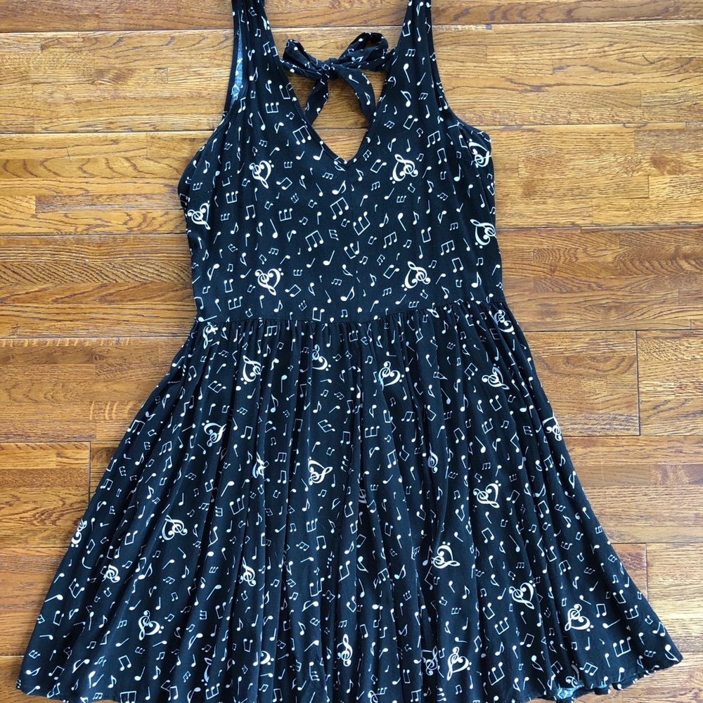 Hot Topic Black Music Note Print Mini Dress